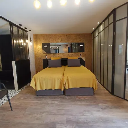 Reposante Pres De Avec Piscine Privee ヴィラ *