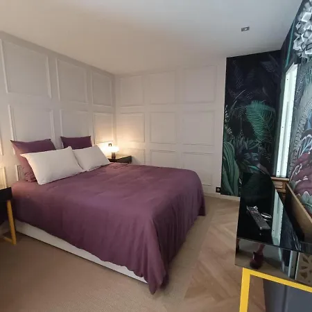 Reposante Pres De Avec Piscine Privee